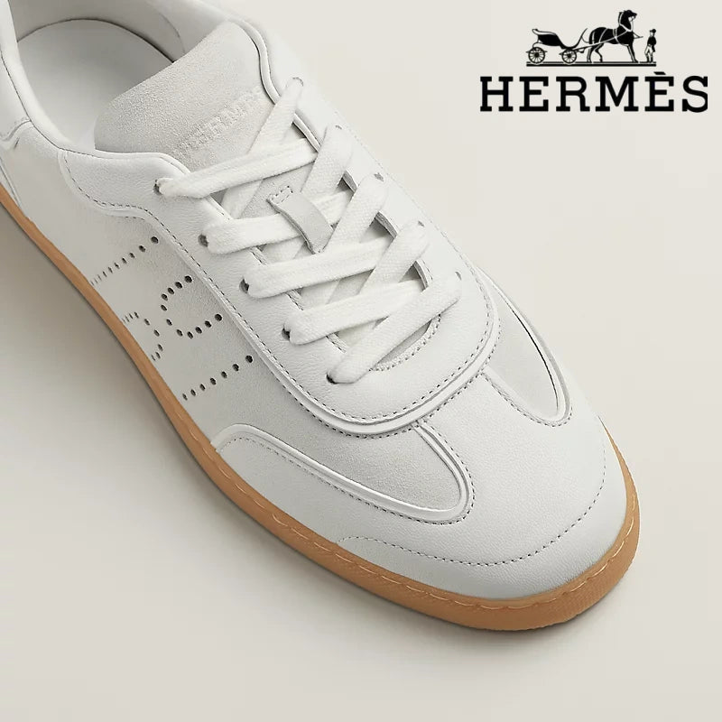 Hermès Boomerang Off-White Sneaker