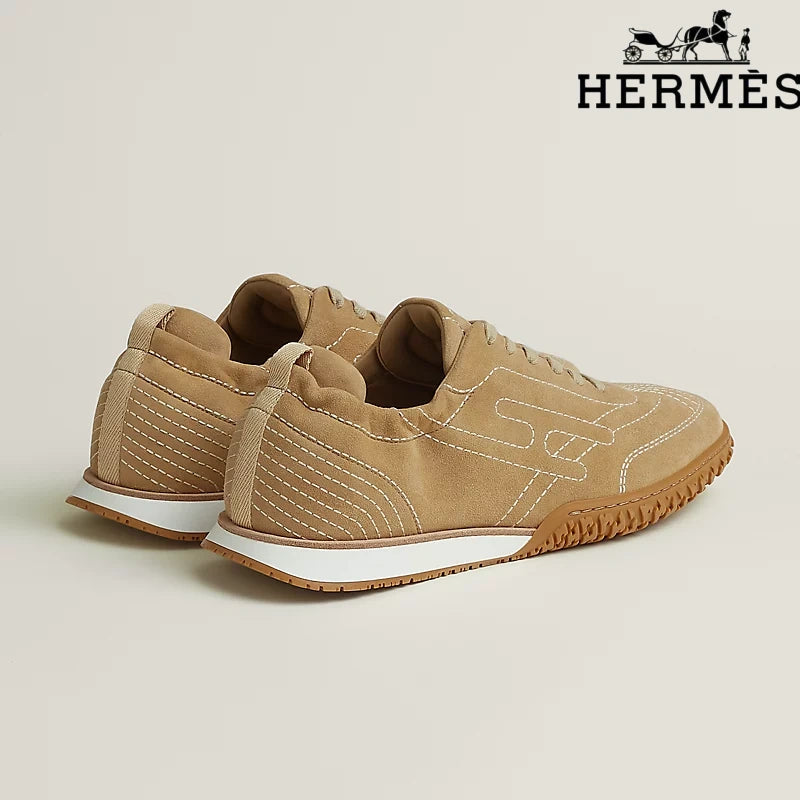 Hermès Sneakers in Camel Suede