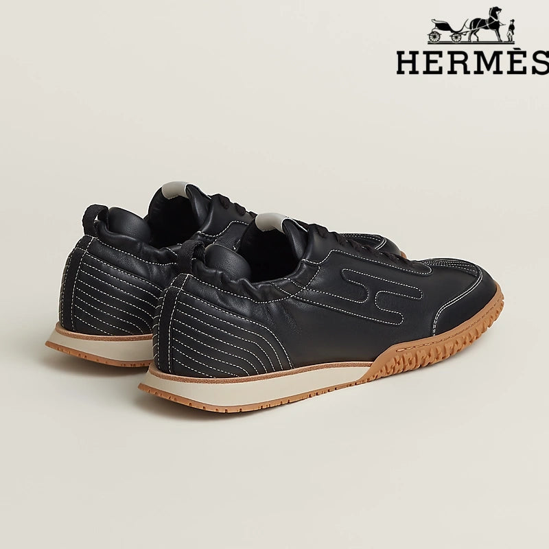Hermès Sneakers in Black Leather