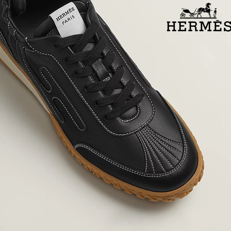 Hermès Sneakers in Black Leather