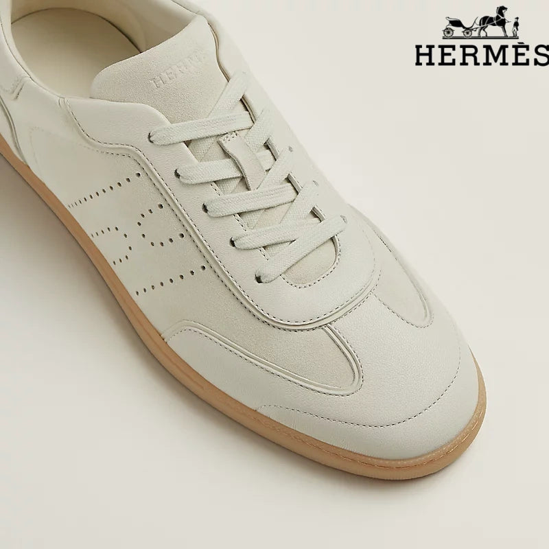Hermès Sneakers in Light Beige