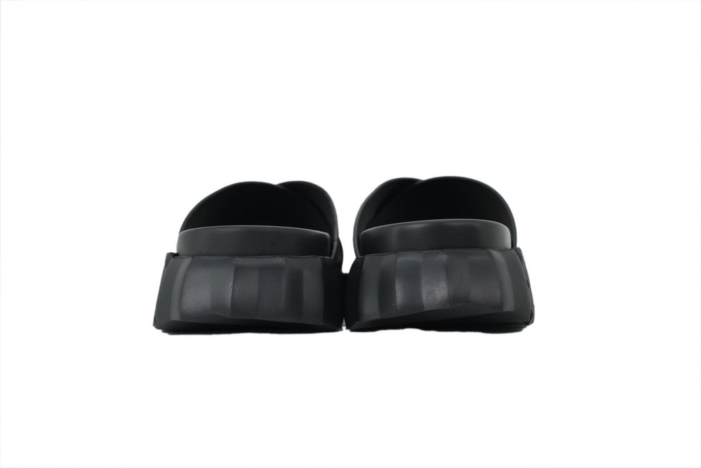 Hermès Cross-Strap Slide Sandals in Black